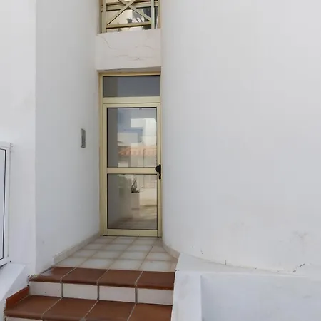 Bright Apartment *